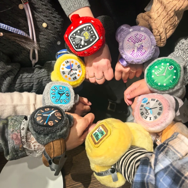 【En Stock】 reloj de peluche Po - Luxury Watch Case reseña y precio